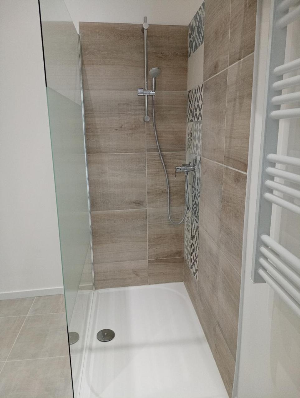 Appart Proche Toutes Commodites Souvigny Buitenkant foto