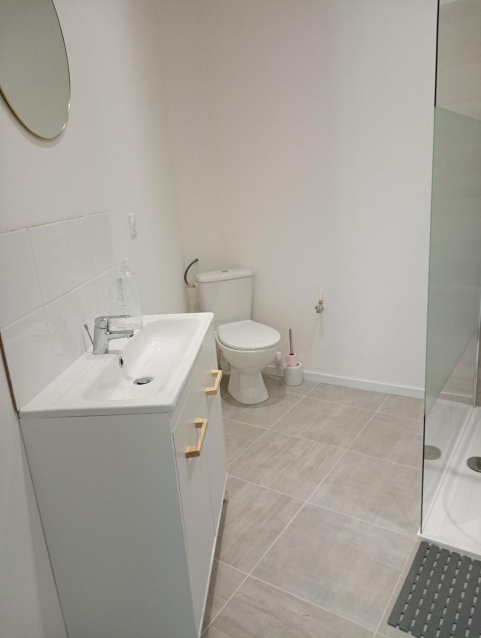 Appart Proche Toutes Commodites Souvigny Buitenkant foto