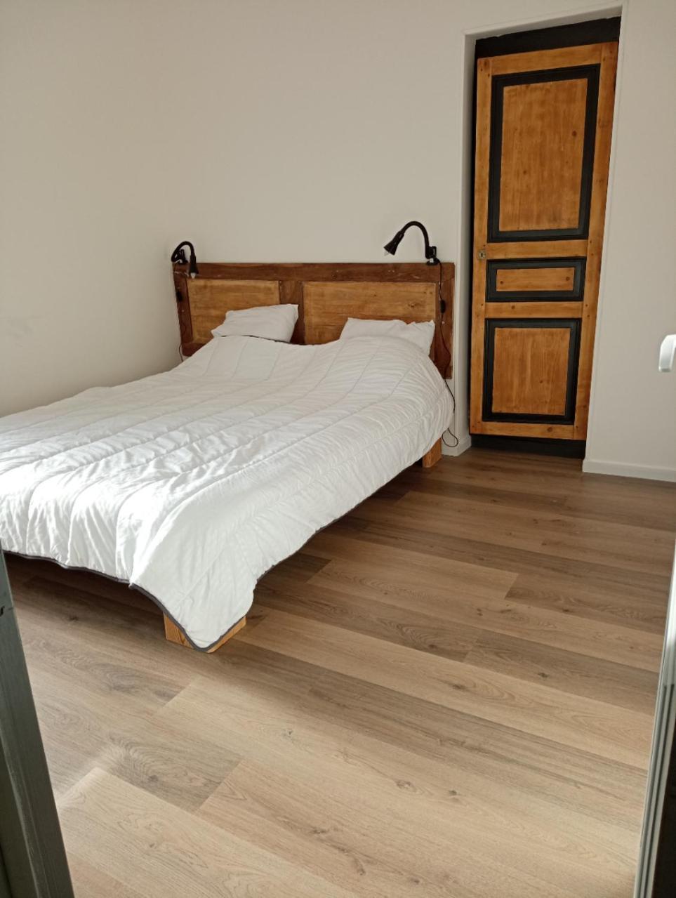 Appart Proche Toutes Commodites Souvigny Buitenkant foto